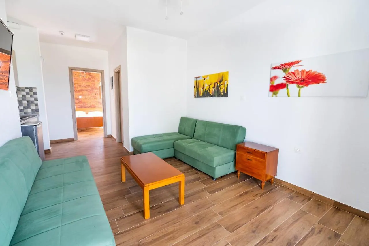 Stone House & Apartments Stavros  Guest house Stavros (Thessaloniki)