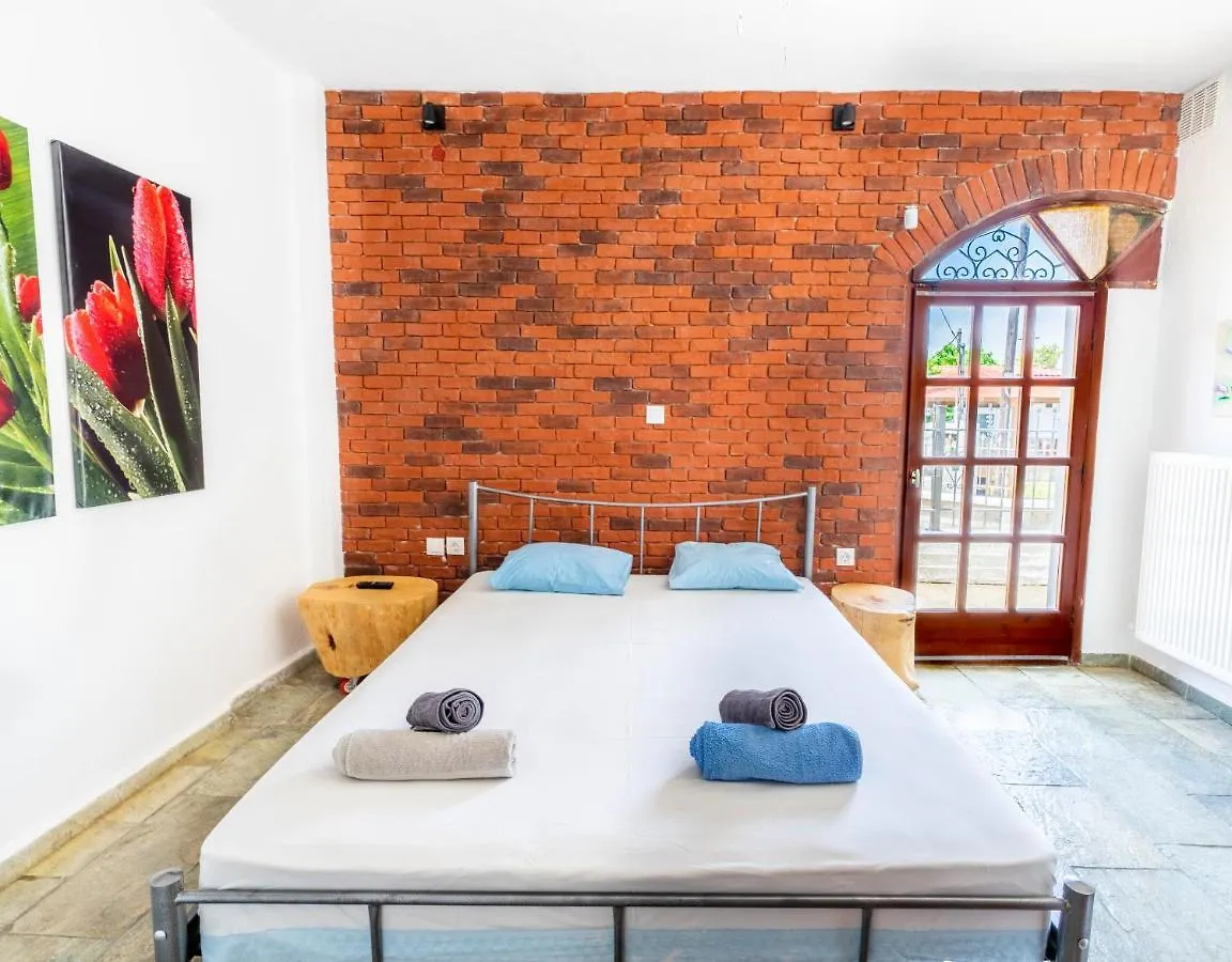 Guest house Stone House & Apartments Stavros