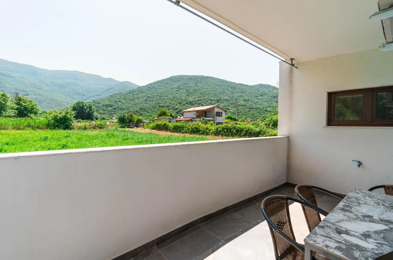 Guest house Stone House & Apartments Stavros